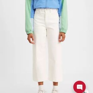 NWT Levi ribcage wide leg crop
